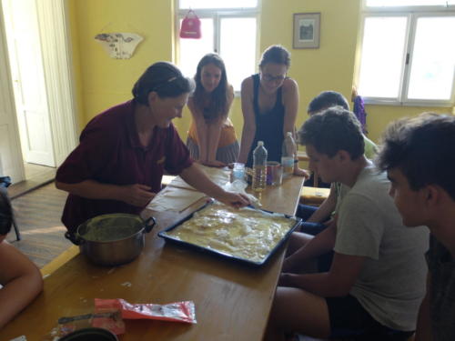 Češko Selo - pečení burku s dobrovolníky
